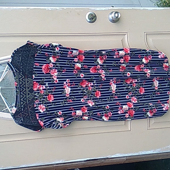 Bobbi Brooks Floral Dress - Picture 4 of 8